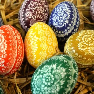 Ostereier geritzt web